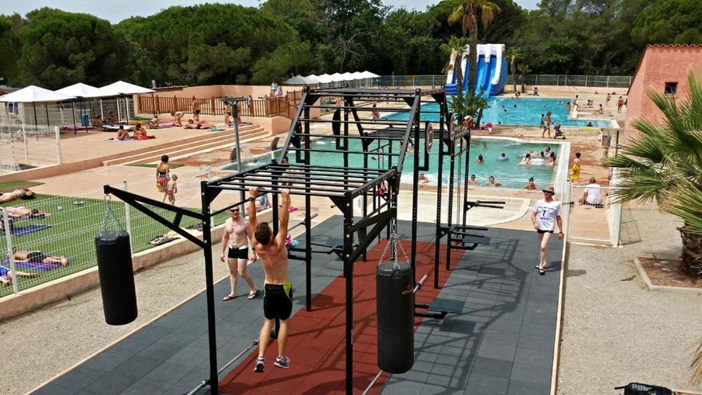 Mobil-Home Camping Oasis Roquebrune-sur-Argens Eksteriør bilde